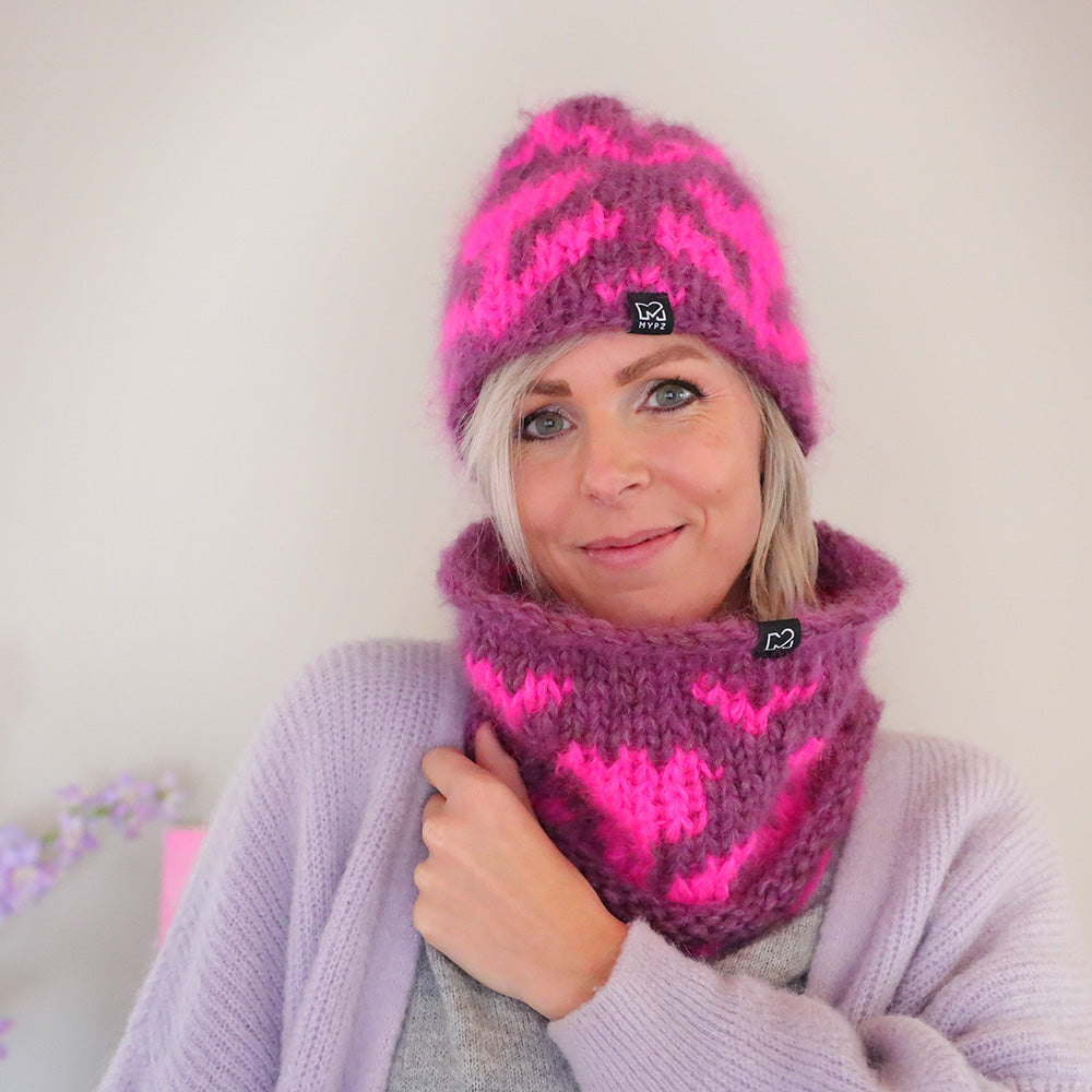 Knitting Kit – Chunky mohair Tulips hat + snood (ENG-NL)