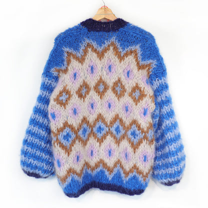 Knitting Kit – Chunky Mohair Jacket Alpine Breeze No.12 (ENG-DE-NL-ES-FR-IT-DA-SV-NO)