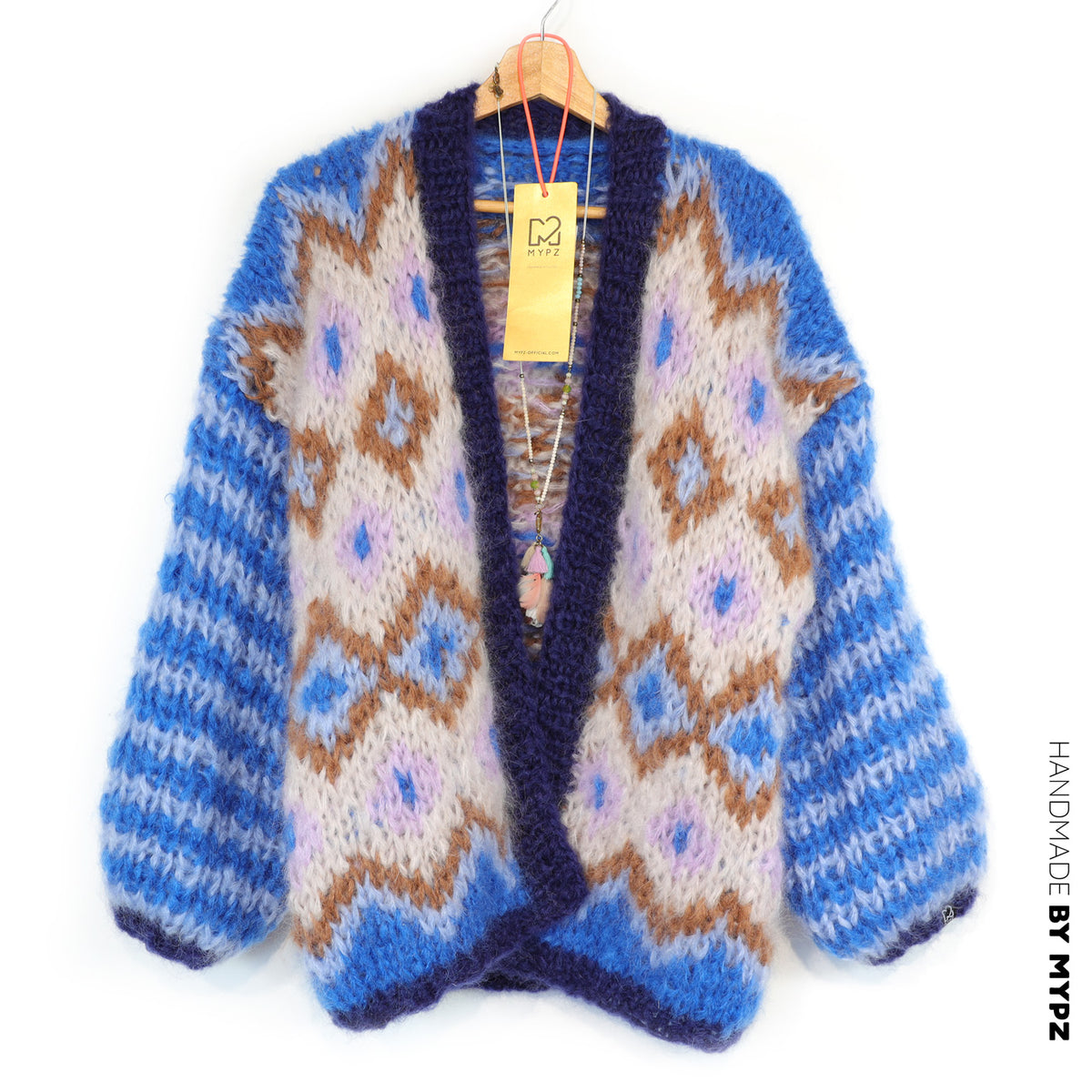 Knitting Kit – Chunky Mohair Jacket Alpine Breeze No.12 (ENG-DE-NL-ES-FR-IT-DA-SV-NO)